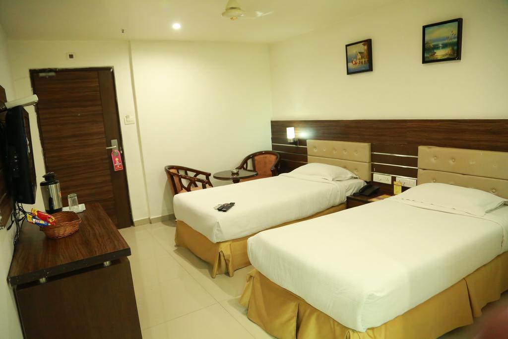 Swagath Grand A.s. Rao Nagar 2*